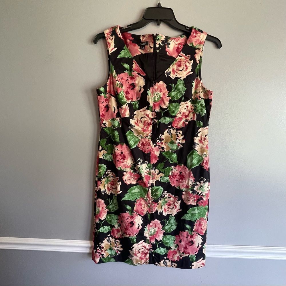 Talbots stretch floral Dress size 12 roses sleeveless women’s